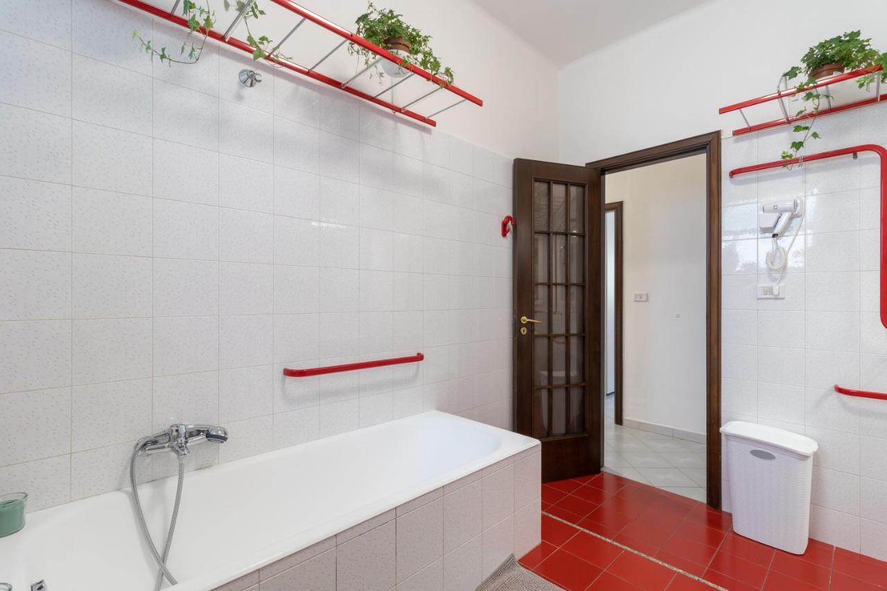 Chicca Casa Vacanze Bari Exterior photo